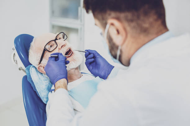 Best Emergency Tooth Extraction in Iola, WI